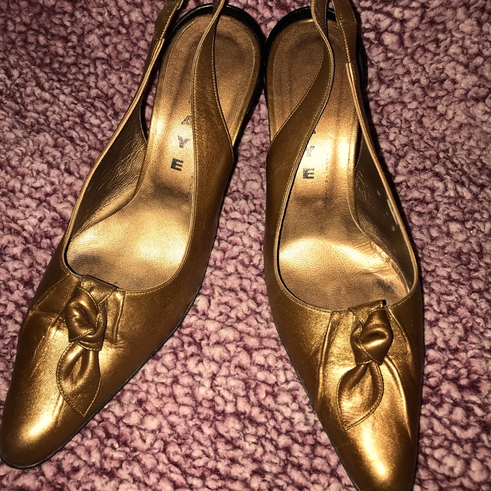 Graye heels